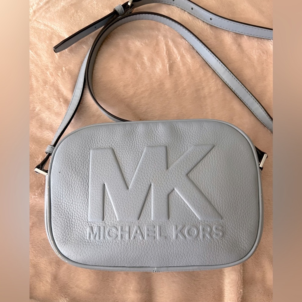 MICHAEL KORS Jet Set Travel Medium Logo Embossed Pebbled Leather Crossbody Bag